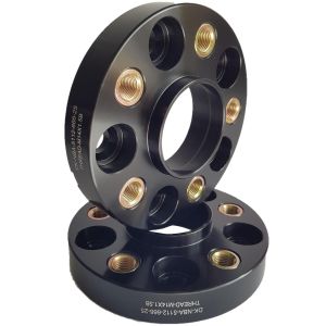 NBA disku starplika 25 mm 5x112, ar vītņotiem caurumiem, melna