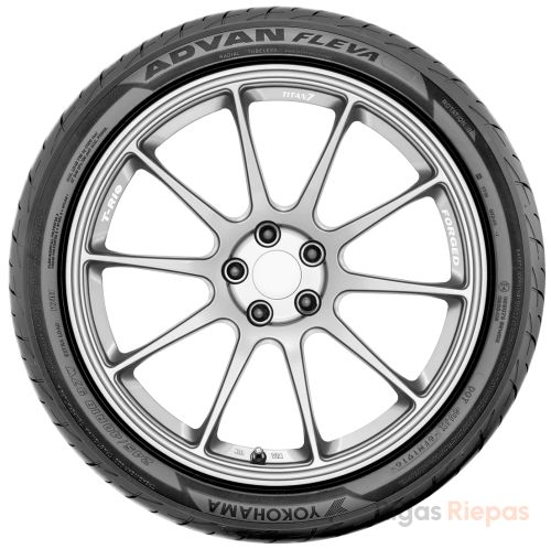 Yokohama Advan Fleva V701 215/45 R18 93W - 3