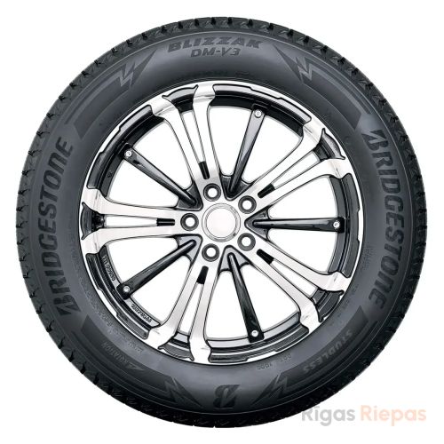 Bridgestone Blizzak DM-V3 205/70 R15 96S - 2
